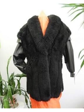 EXCELLENT BLACK LAMB MOUTON W/ LEATHER FUR JACKET COAT WOMEN WOMAN SIZE 4 PETITE